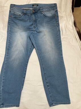 d. jeans Women's Light Blue Straight Leg Jeans